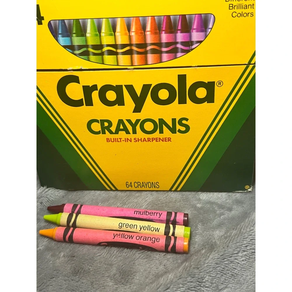 Vintage 1990 Crayola 64 USA Crayons‎ w Sharpener Open Box Thistle Mulberry